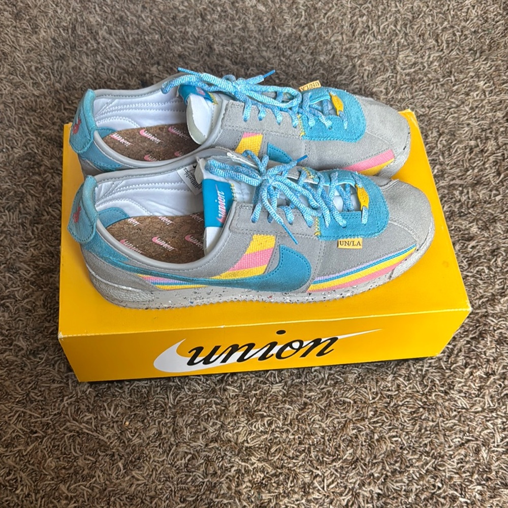 Blue and Yellow Sneakers with Breathable Mesh Design